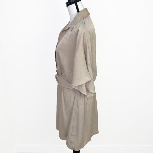 NWOT Collar Button Up Batwing Sleeve Romper - Picture 2 of 3